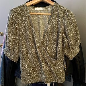 Abercrombie Green Dot Top Size Small